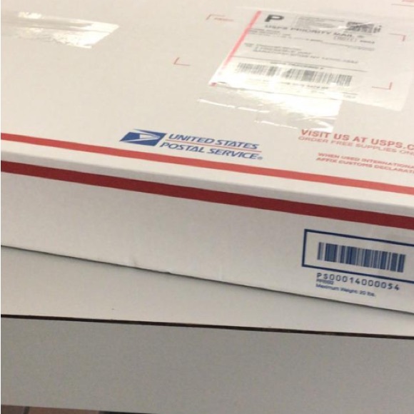 Meet your Posher, QualityMinimalist - Picture 7 of 12